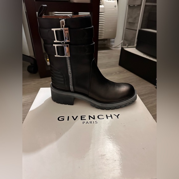 givenchy bottine